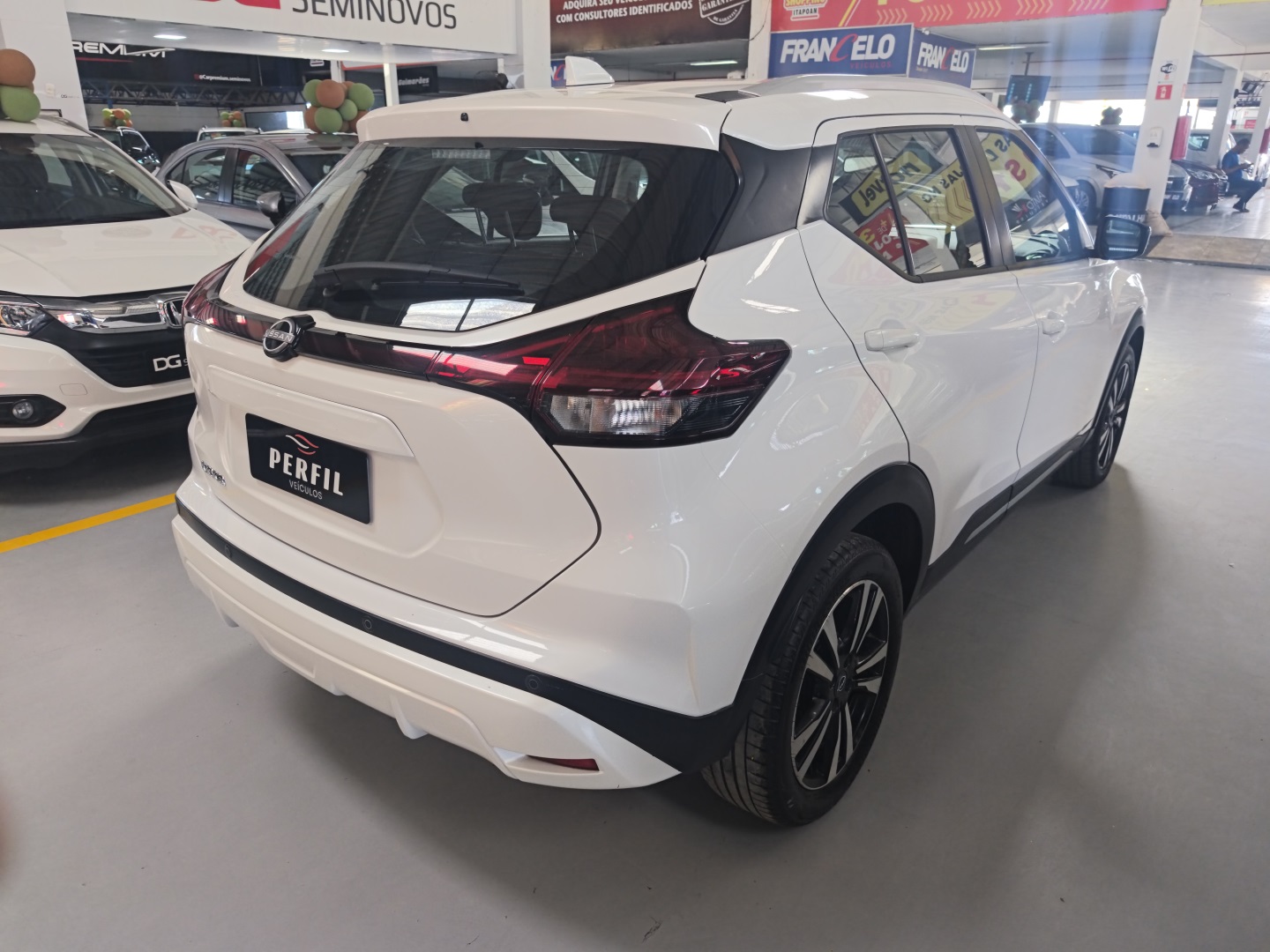 NISSAN KICKS