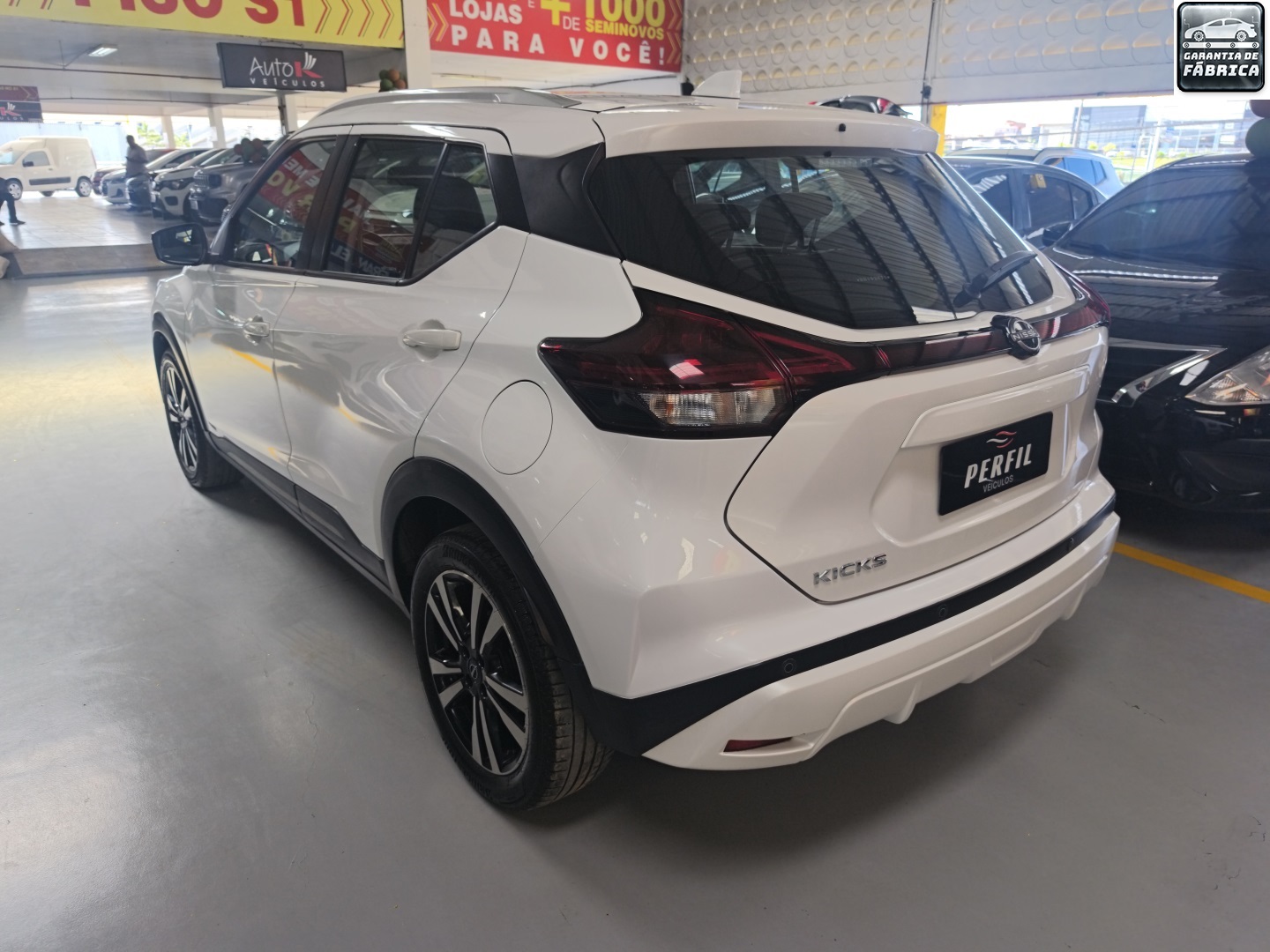 NISSAN KICKS