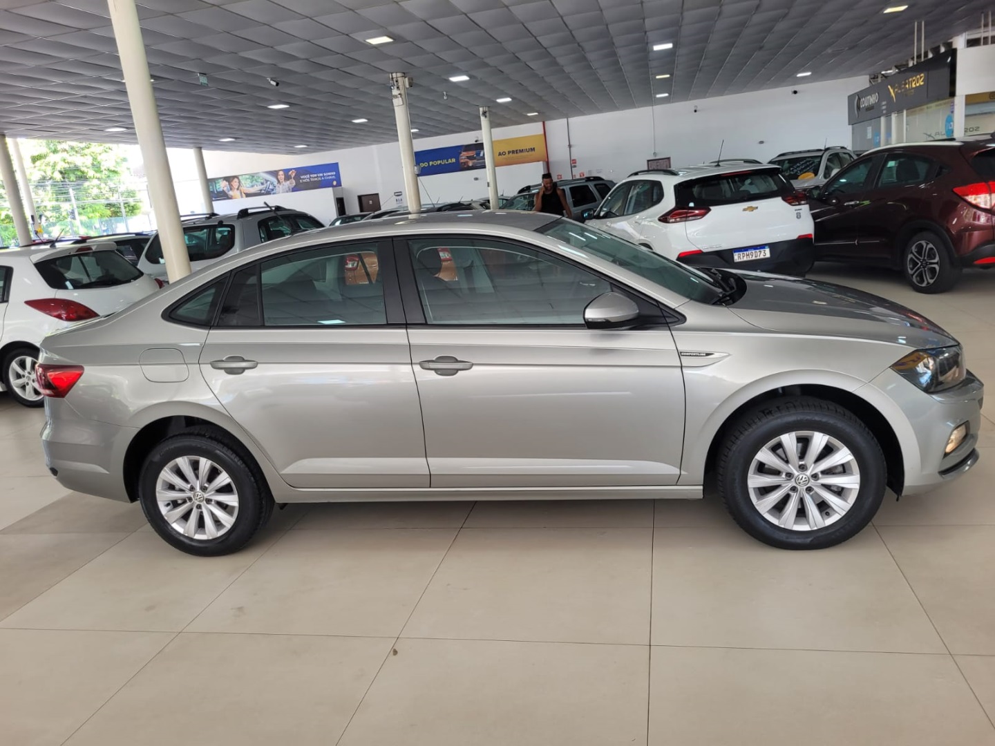 VOLKSWAGEN VIRTUS
