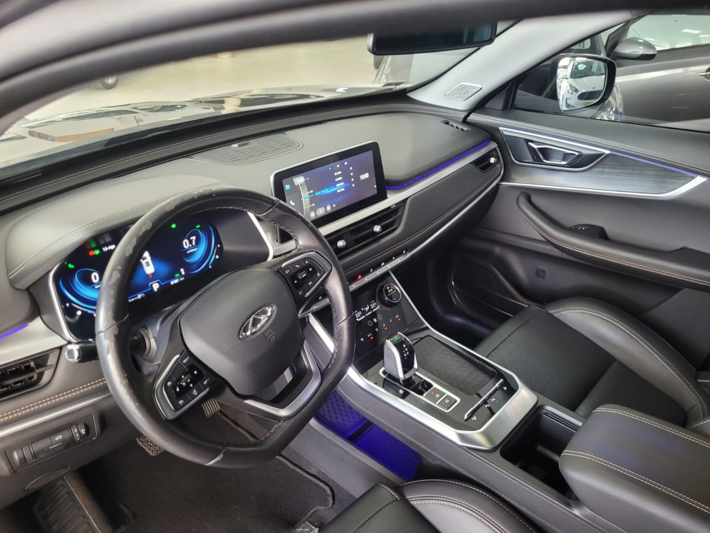 CHERY TIGGO 8