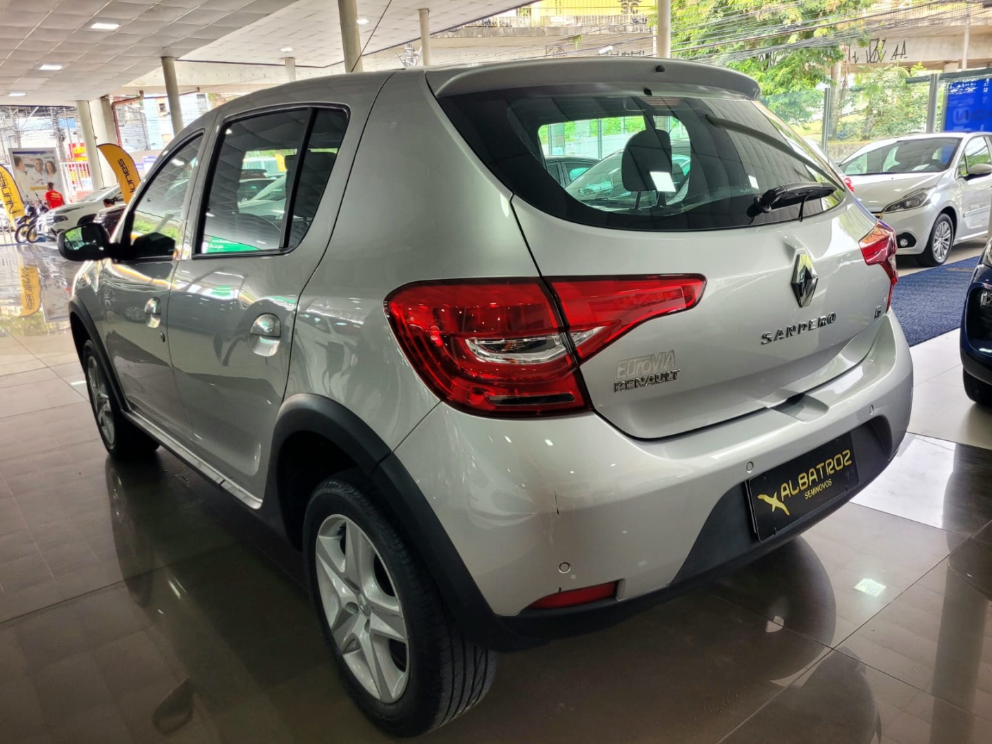RENAULT SANDERO