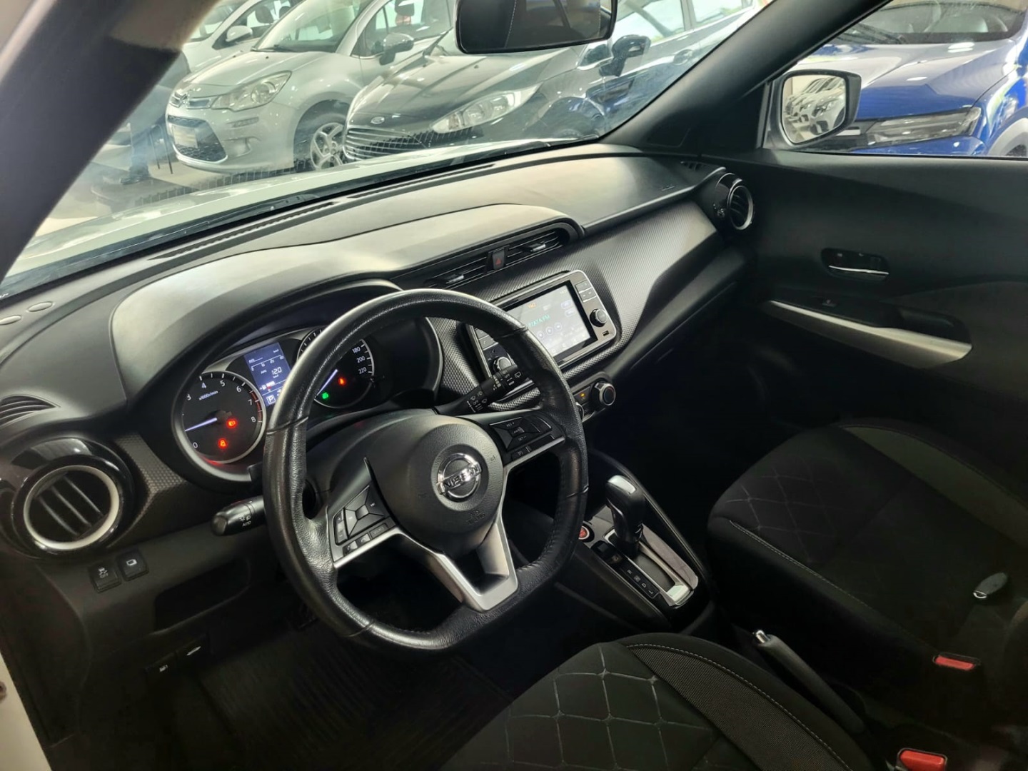 NISSAN KICKS