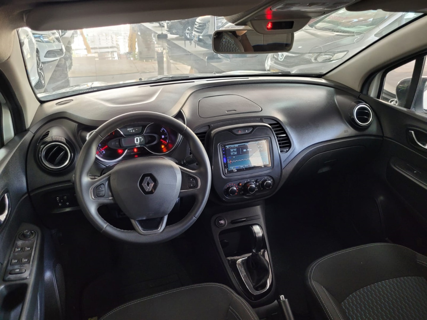 RENAULT CAPTUR