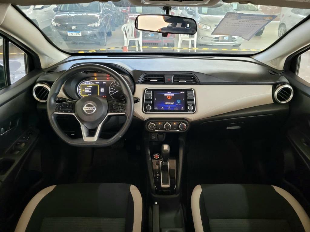 NISSAN VERSA