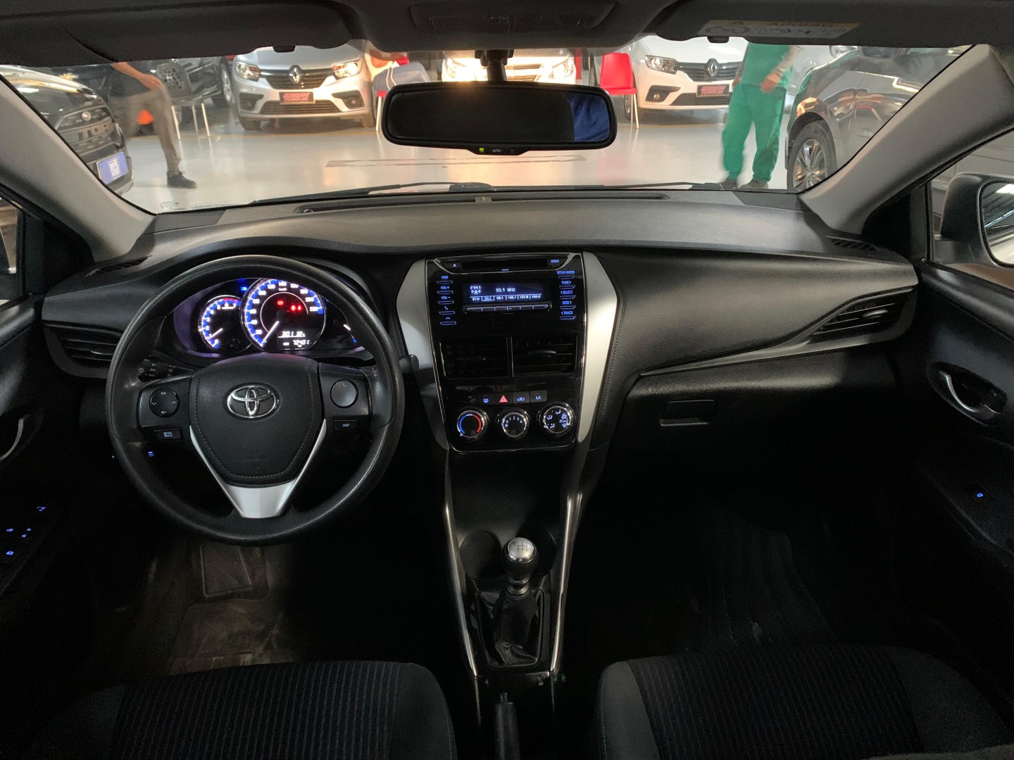 TOYOTA YARIS