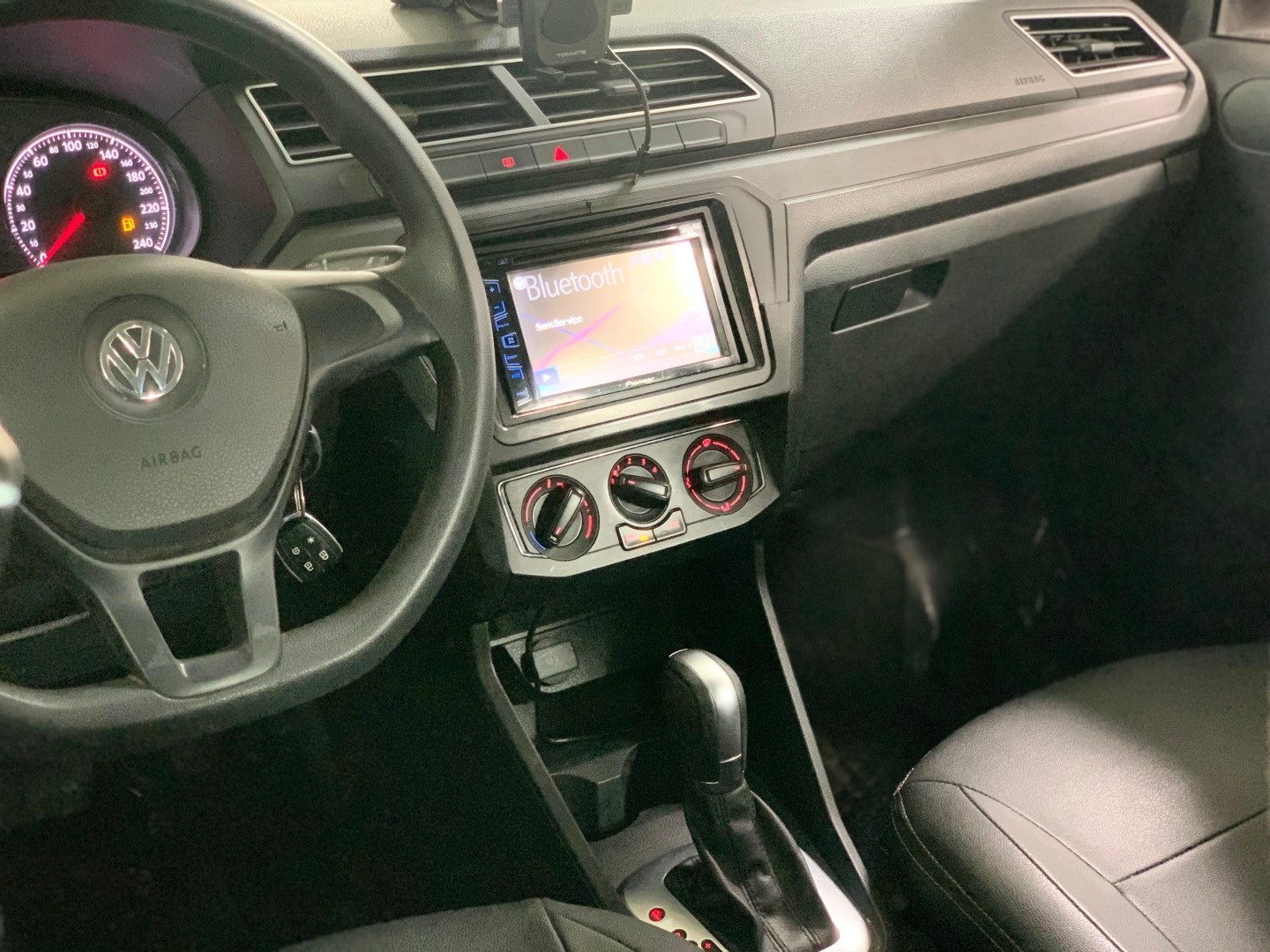 VOLKSWAGEN VOYAGE