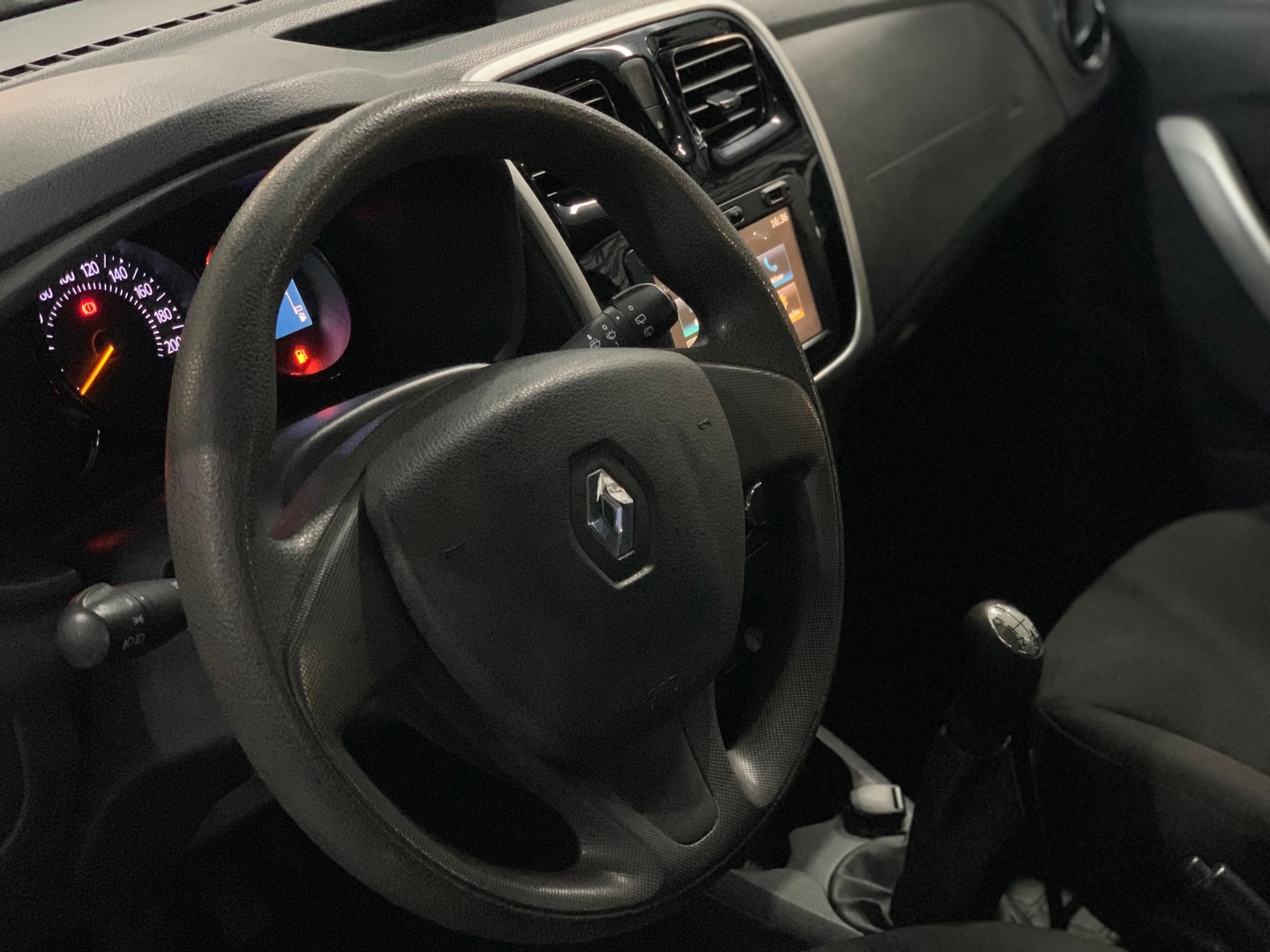 RENAULT SANDERO