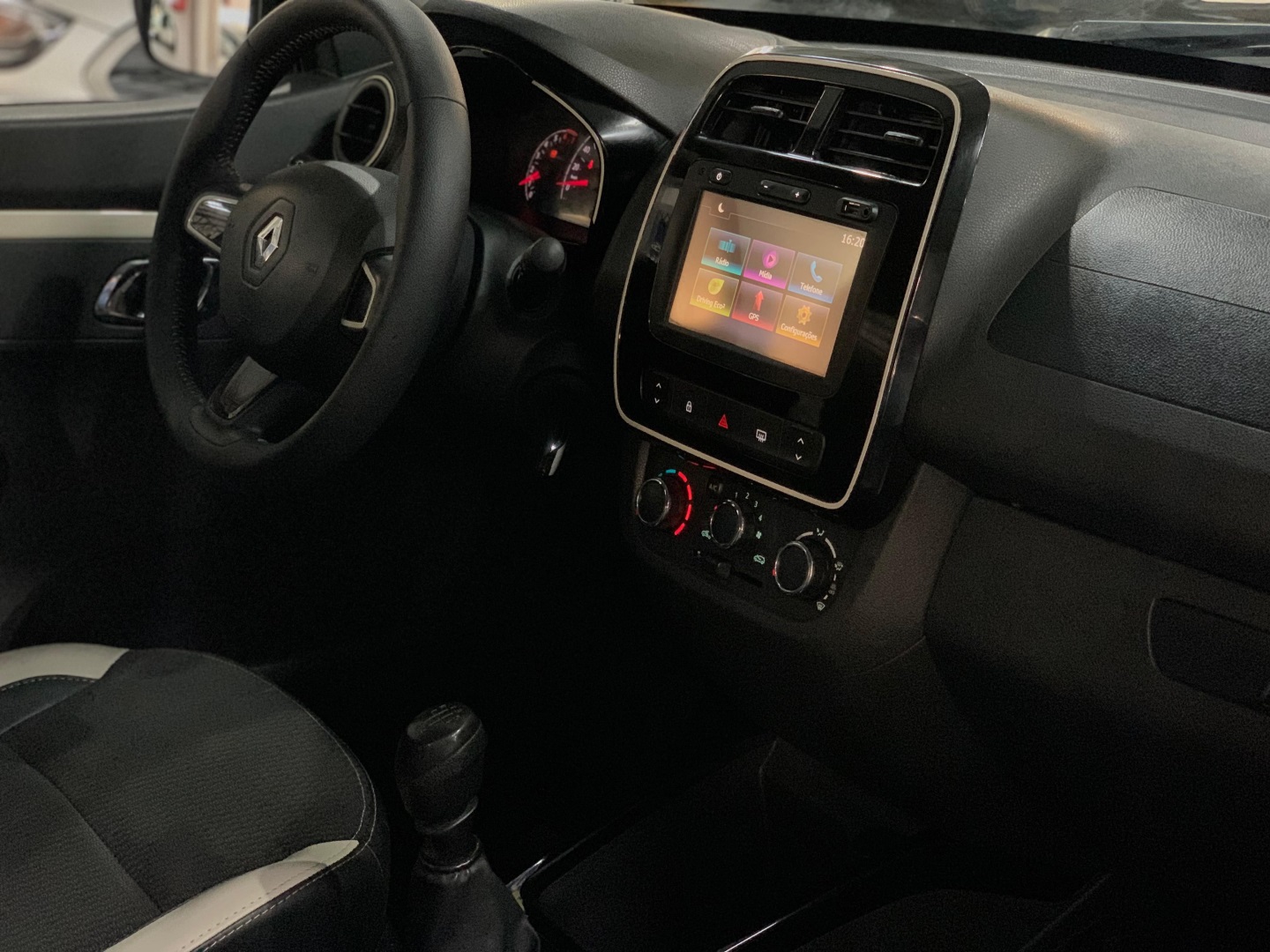 RENAULT KWID