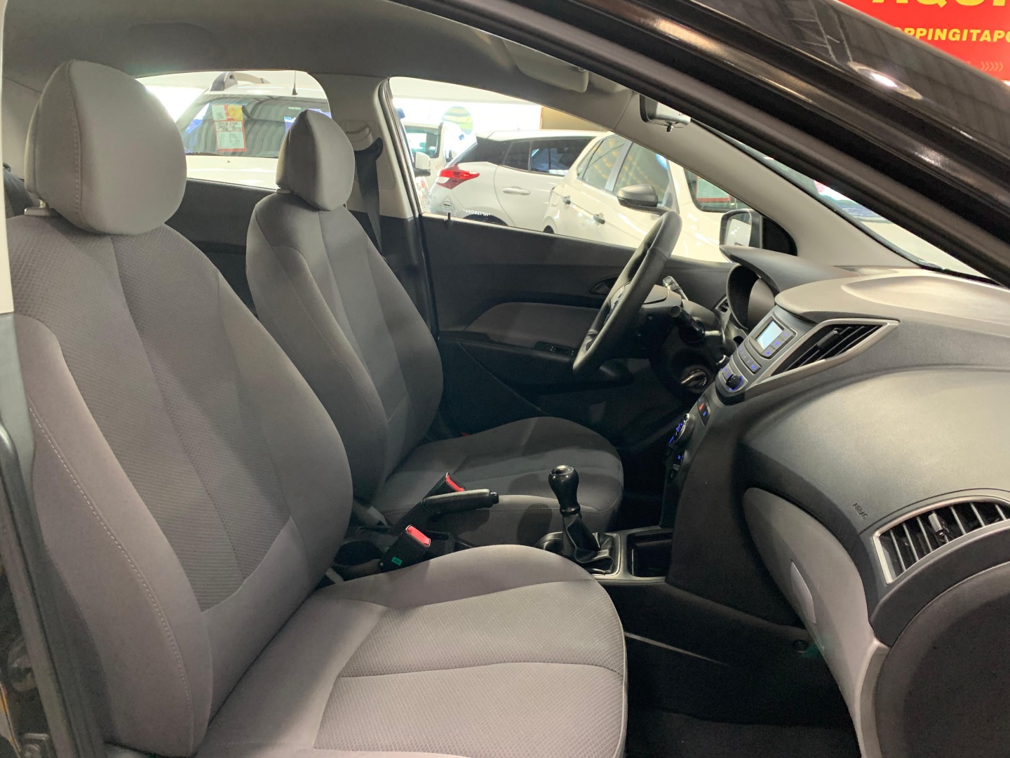 HYUNDAI HB20S