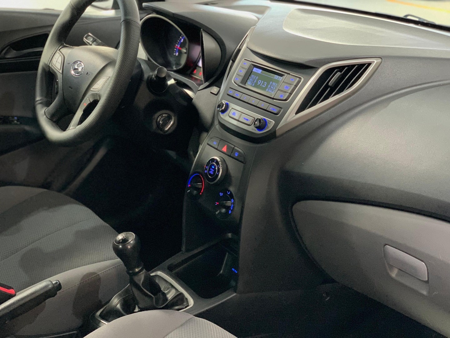 HYUNDAI HB20S