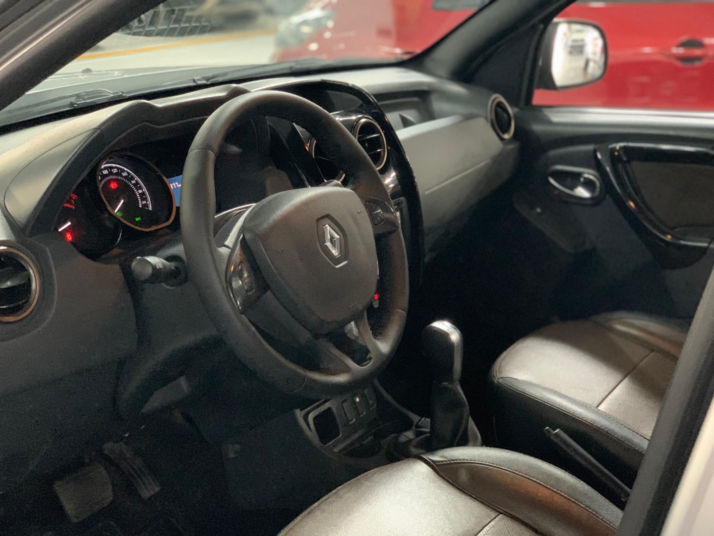 RENAULT DUSTER