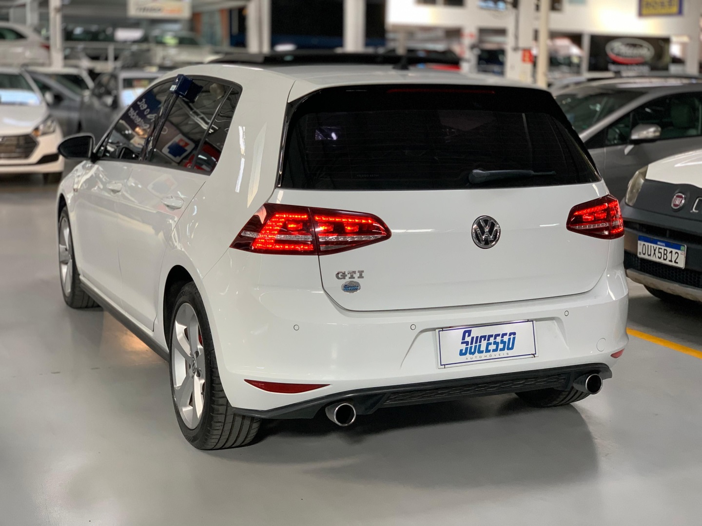 VOLKSWAGEN GOLF