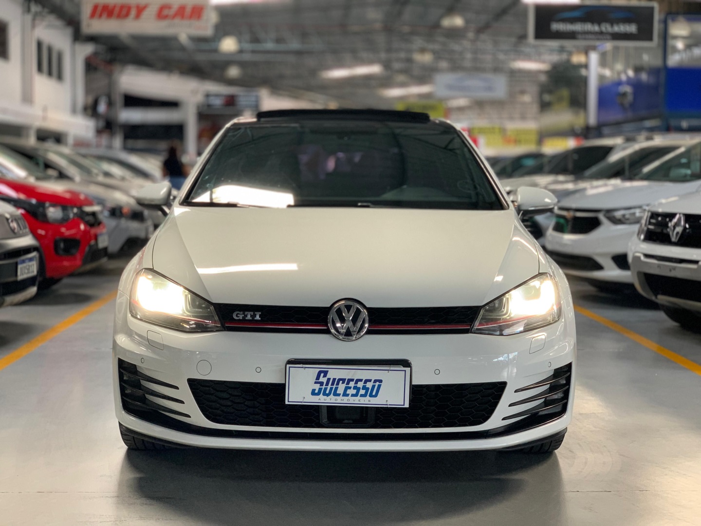 VOLKSWAGEN GOLF
