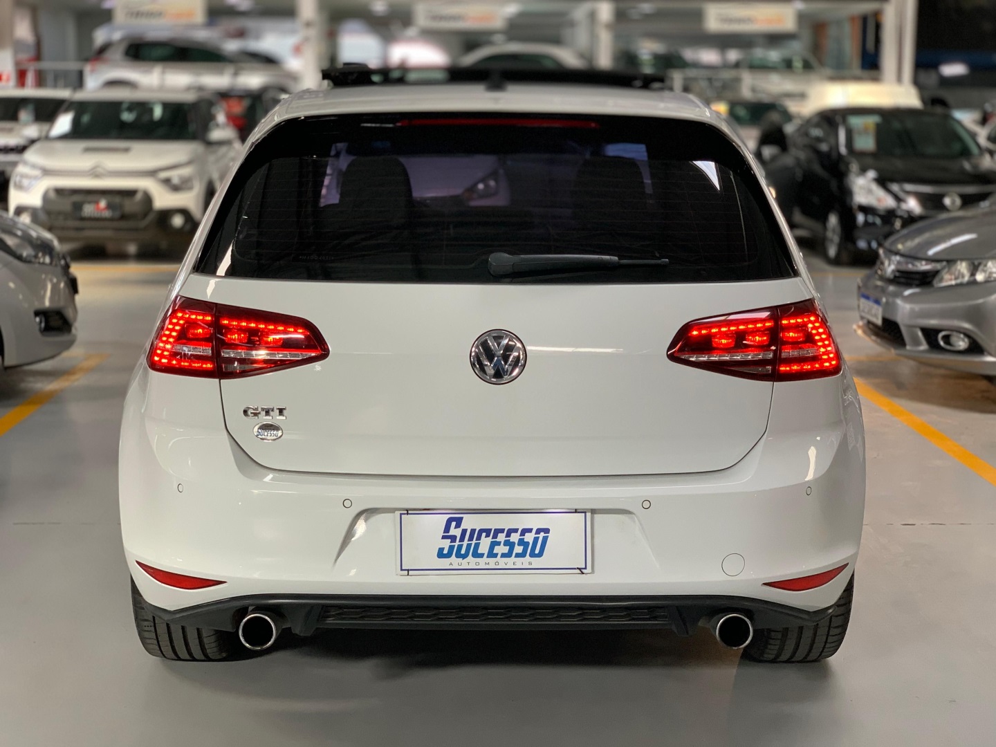 VOLKSWAGEN GOLF