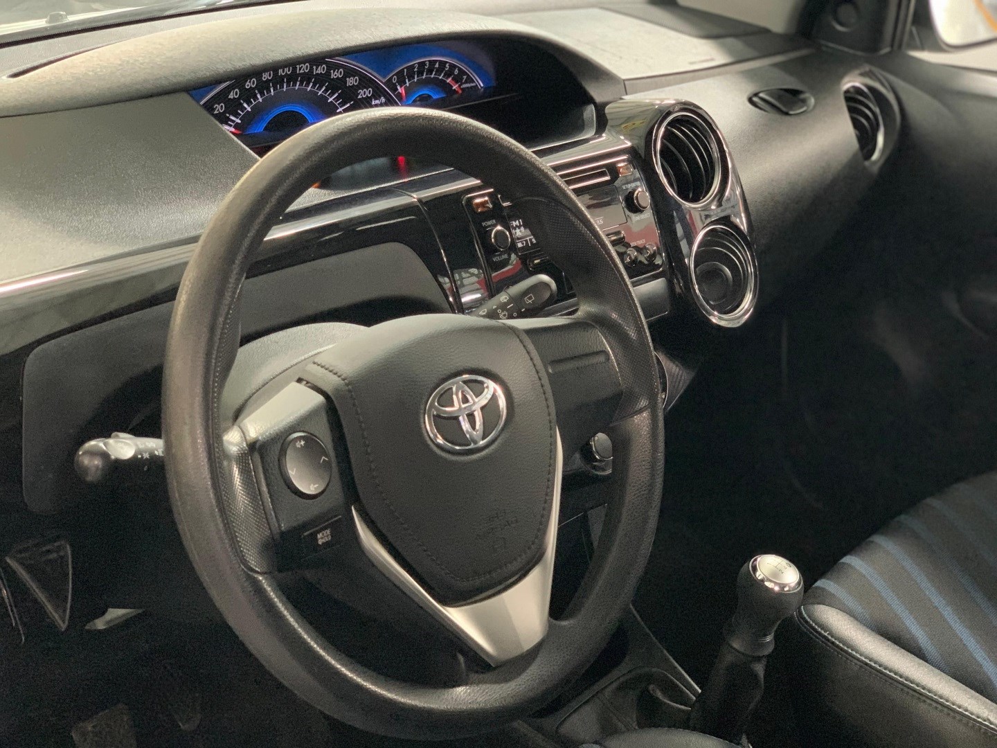 TOYOTA ETIOS