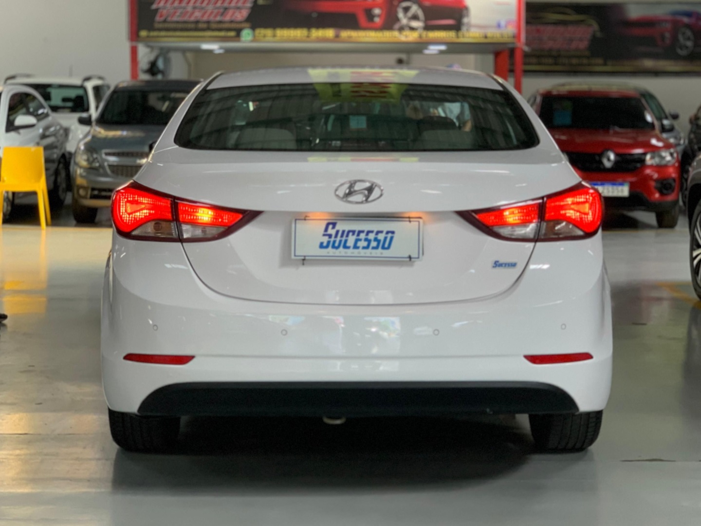 HYUNDAI ELANTRA