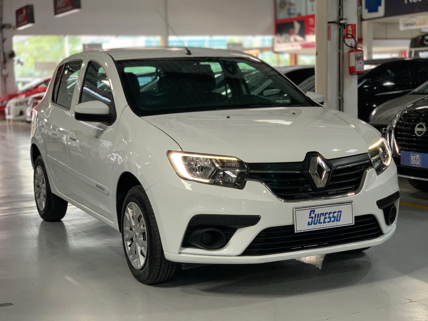 RENAULT SANDERO