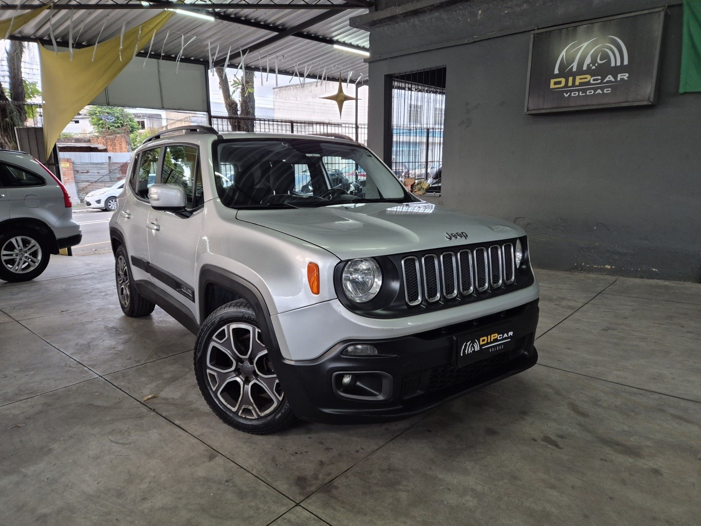JEEP RENEGADE 1.8 16V FLEX LONGITUDE 4P AUTOMÁTICO