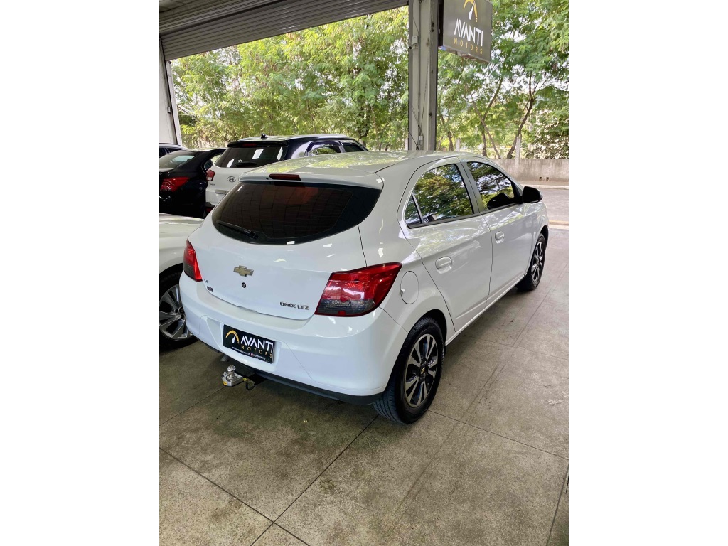 CHEVROLET ONIX 1.4 MPFI LTZ 8V FLEX 4P MANUAL
