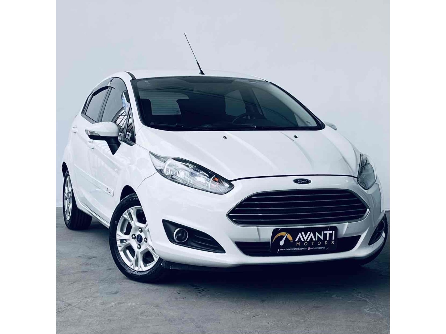 FORD FIESTA 1.6 SE HATCH 16V FLEX 4P POWERSHIFT