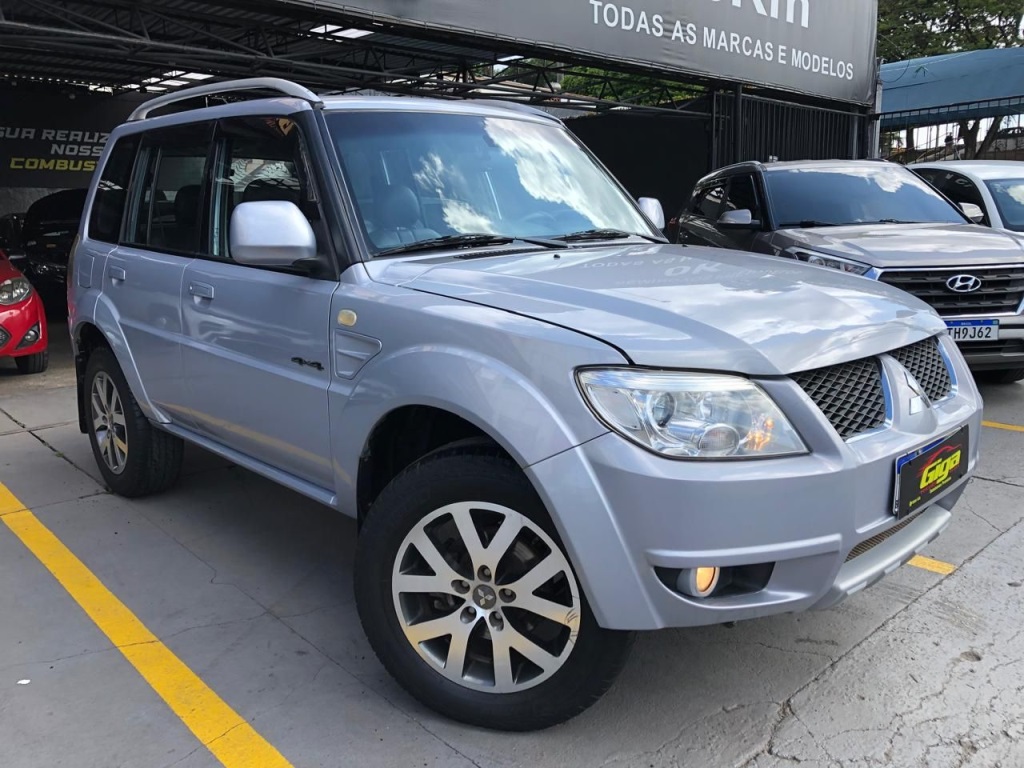 MITSUBISHI PAJERO TR4 2.0 4X4 16V 140CV FLEX 4P AUTOMÁTICO