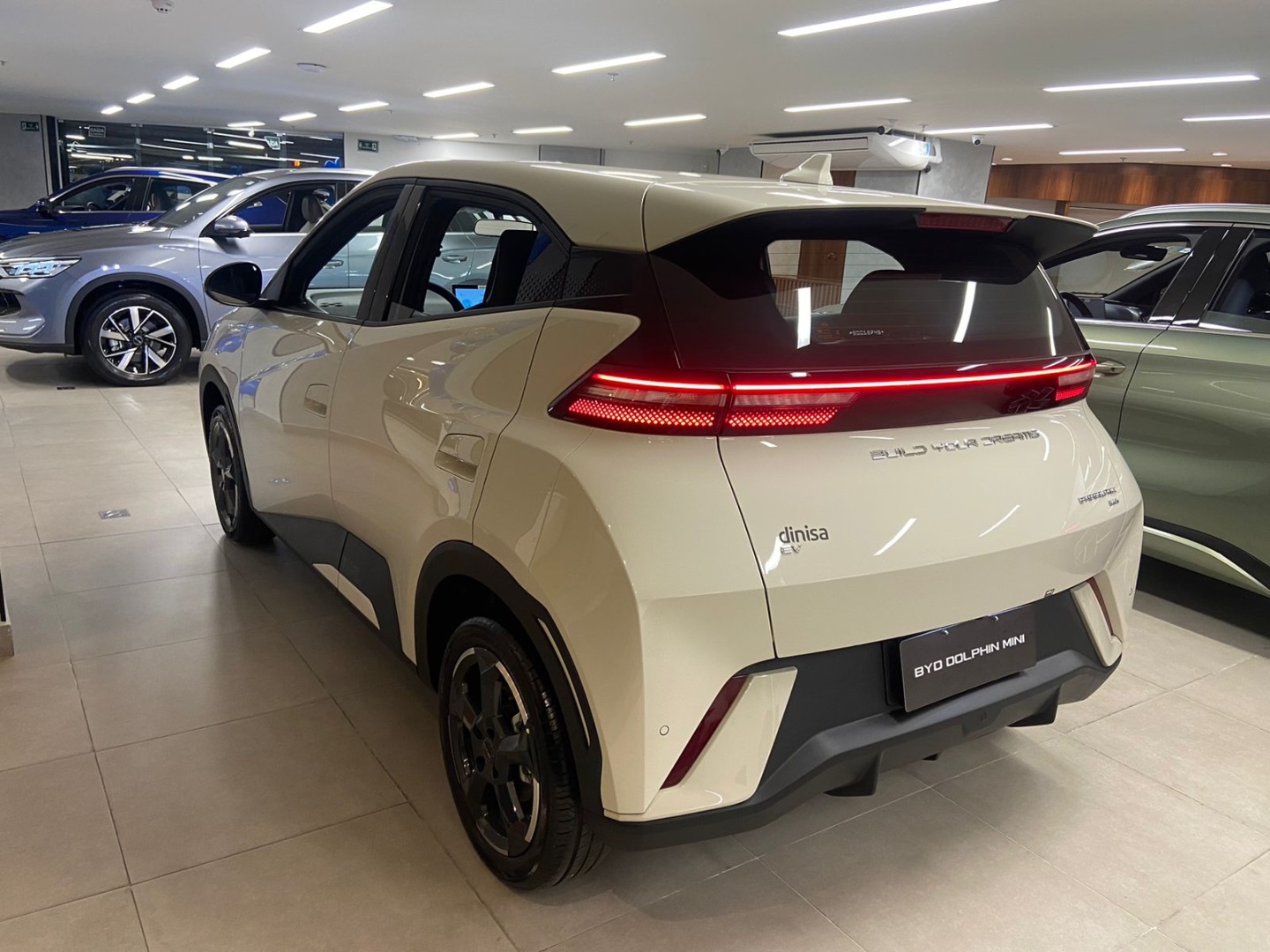 DOLPHIN MINI 38 KM ELÉTRICO 5L5