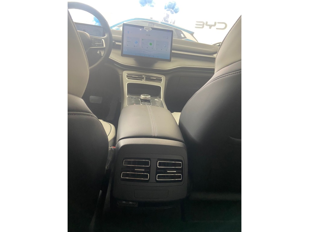 KING 1.5 DM-I PHEV GL AUTOMÁTICO10