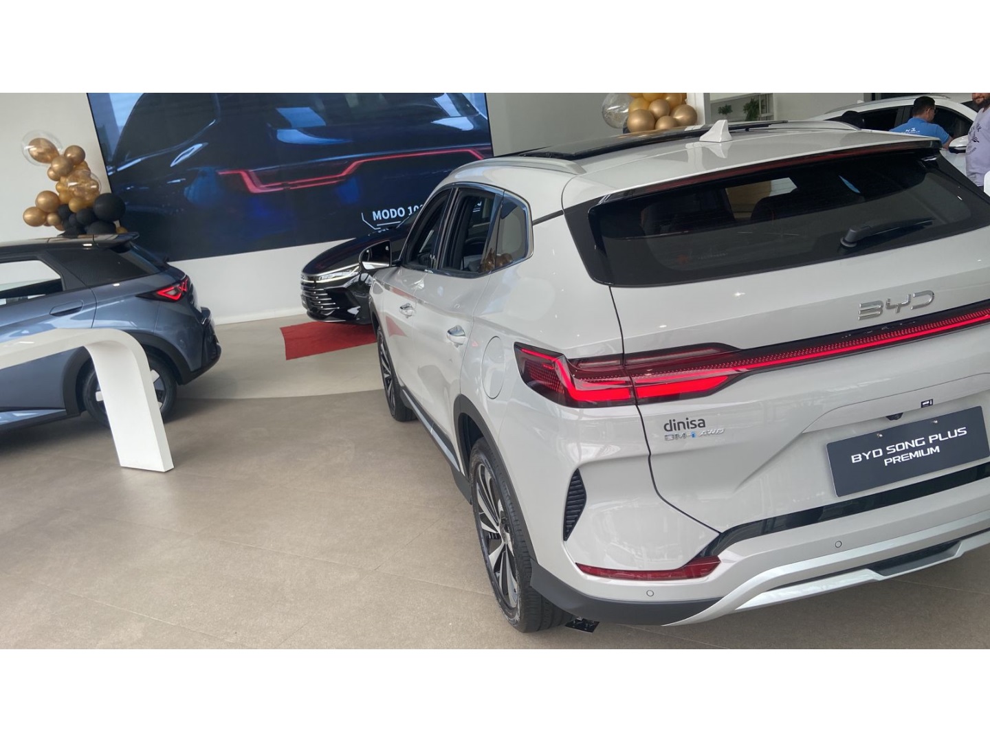 SONG PLUS PREMIUM 1.5 DM-I TURBO HÍBRIDO AWD AUTOMÁTICO3