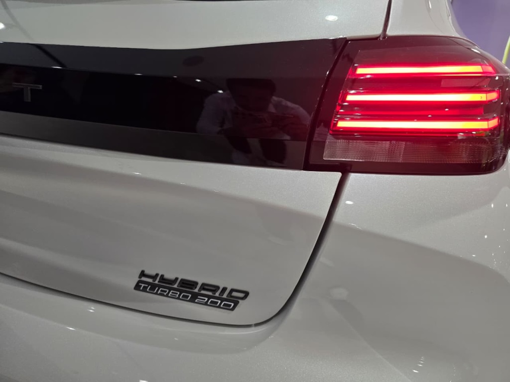 208 1.0 TURBO 200 HYBRID GT CVT6