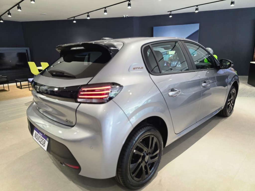 208 1.0 FIREFLY FLEX STYLE MANUAL7