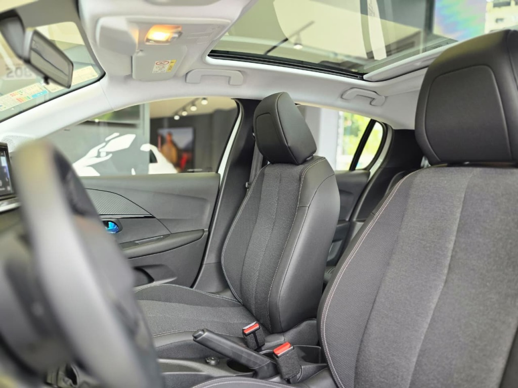 208 1.0 TURBO 200 FLEX ALLURE CVT16