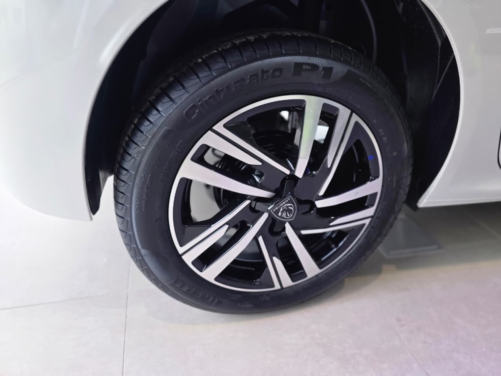 208 1.0 TURBO 200 FLEX ALLURE CVT4