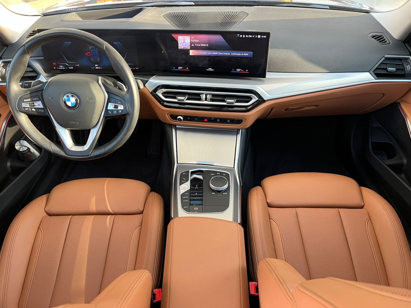 BMW 320i
