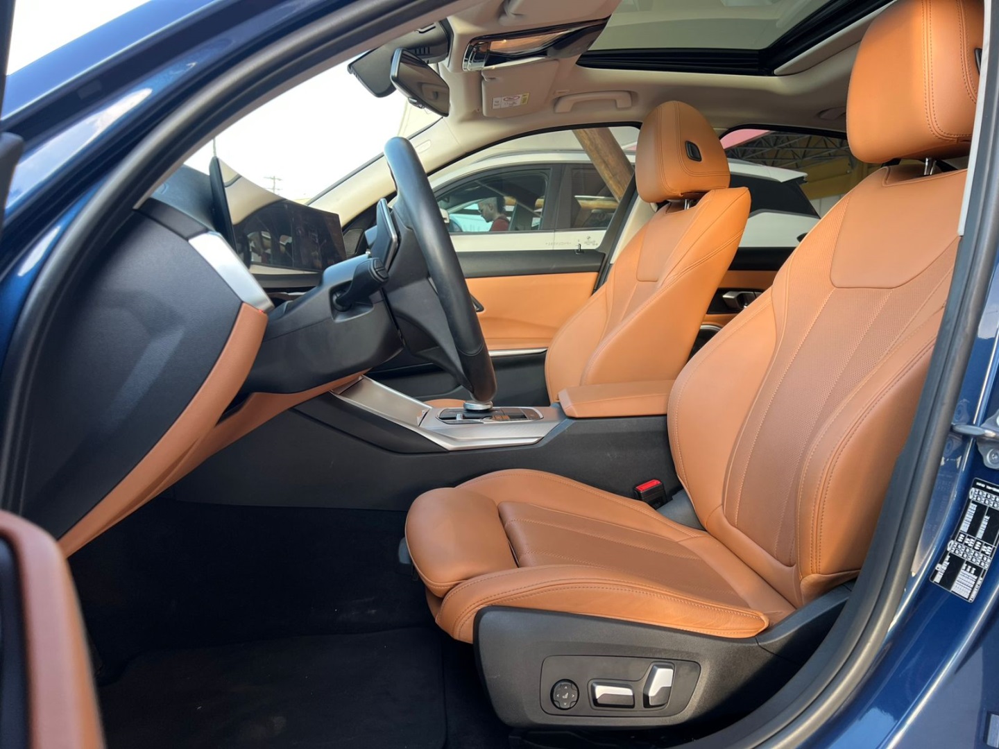 BMW 320i