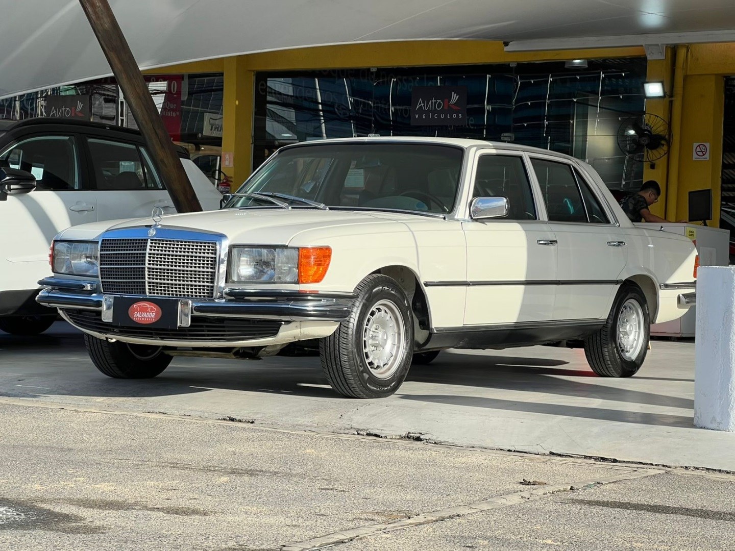 MERCEDES-BENZ 280 S