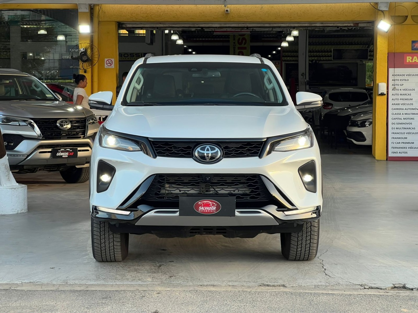 TOYOTA HILUX SW4