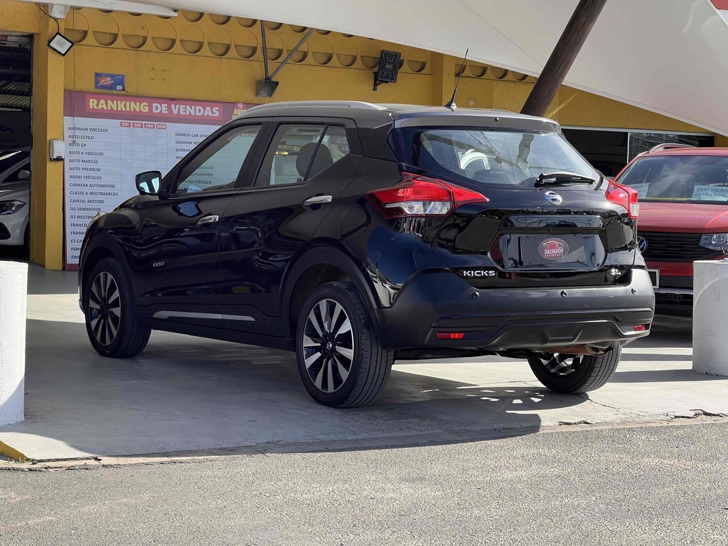 NISSAN KICKS