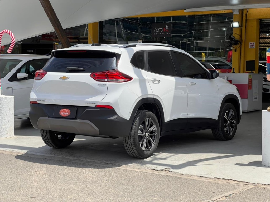 CHEVROLET TRACKER
