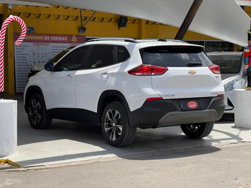 CHEVROLET TRACKER