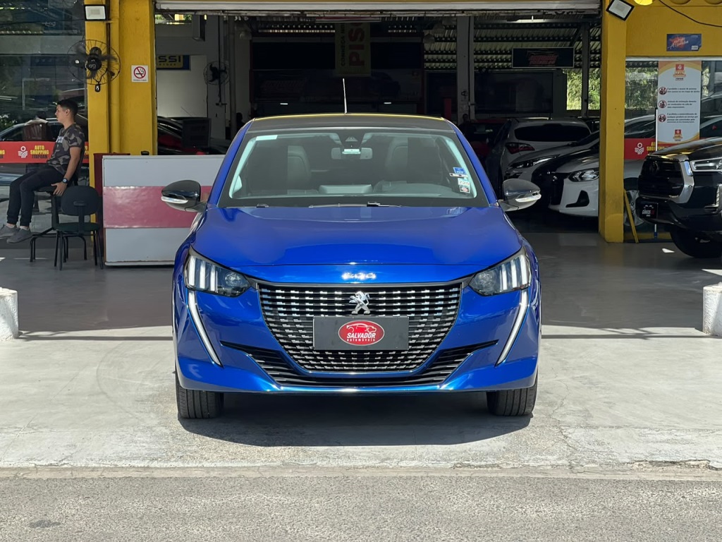 Peugeot 208 2021