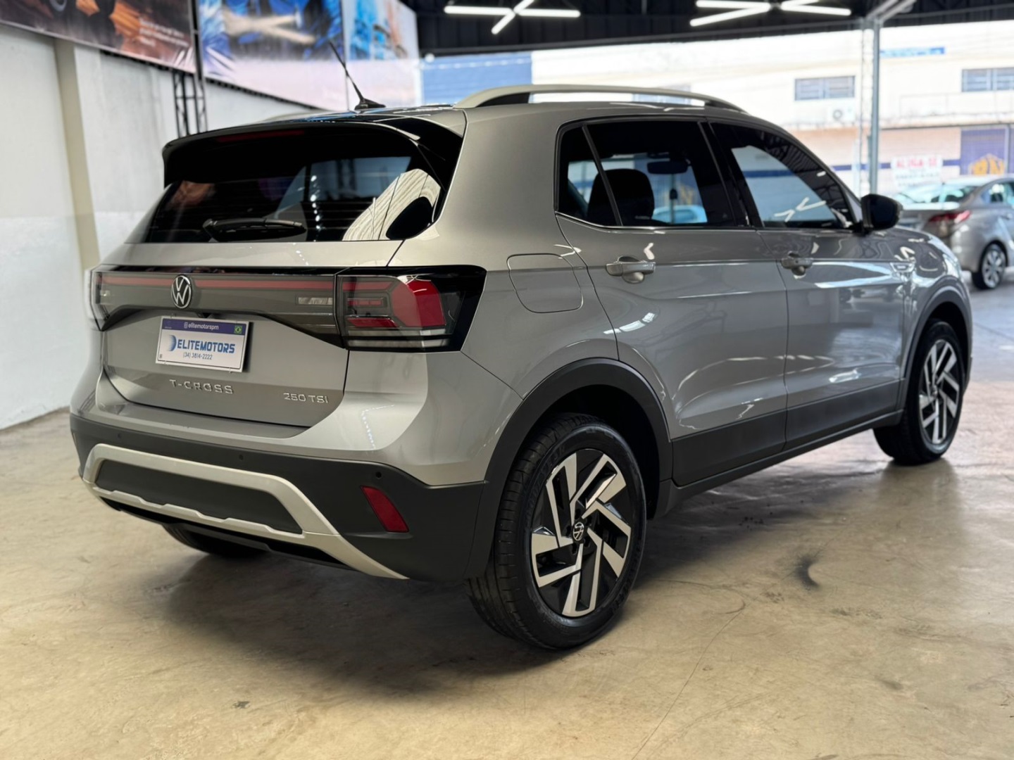 VOLKSWAGEN T-CROSS 1.4 250 TSI TOTAL FLEX HIGHLINE AUTOMÁTICO