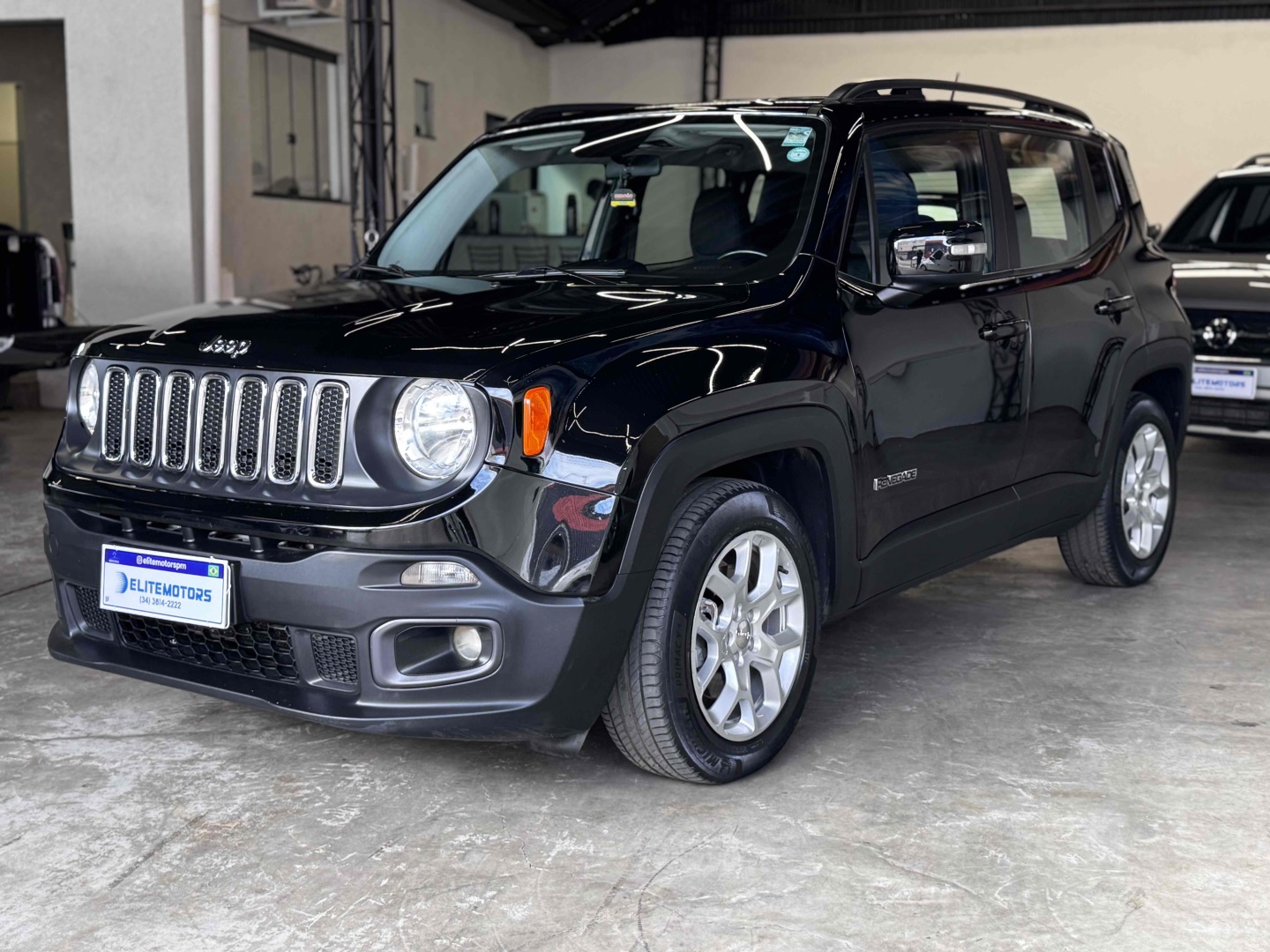 JEEP RENEGADE 1.8 16V FLEX LONGITUDE 4P AUTOMÁTICO