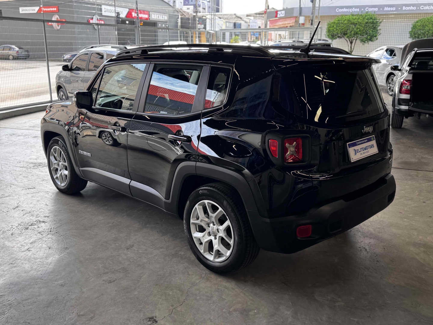 JEEP RENEGADE 1.8 16V FLEX LONGITUDE 4P AUTOMÁTICO