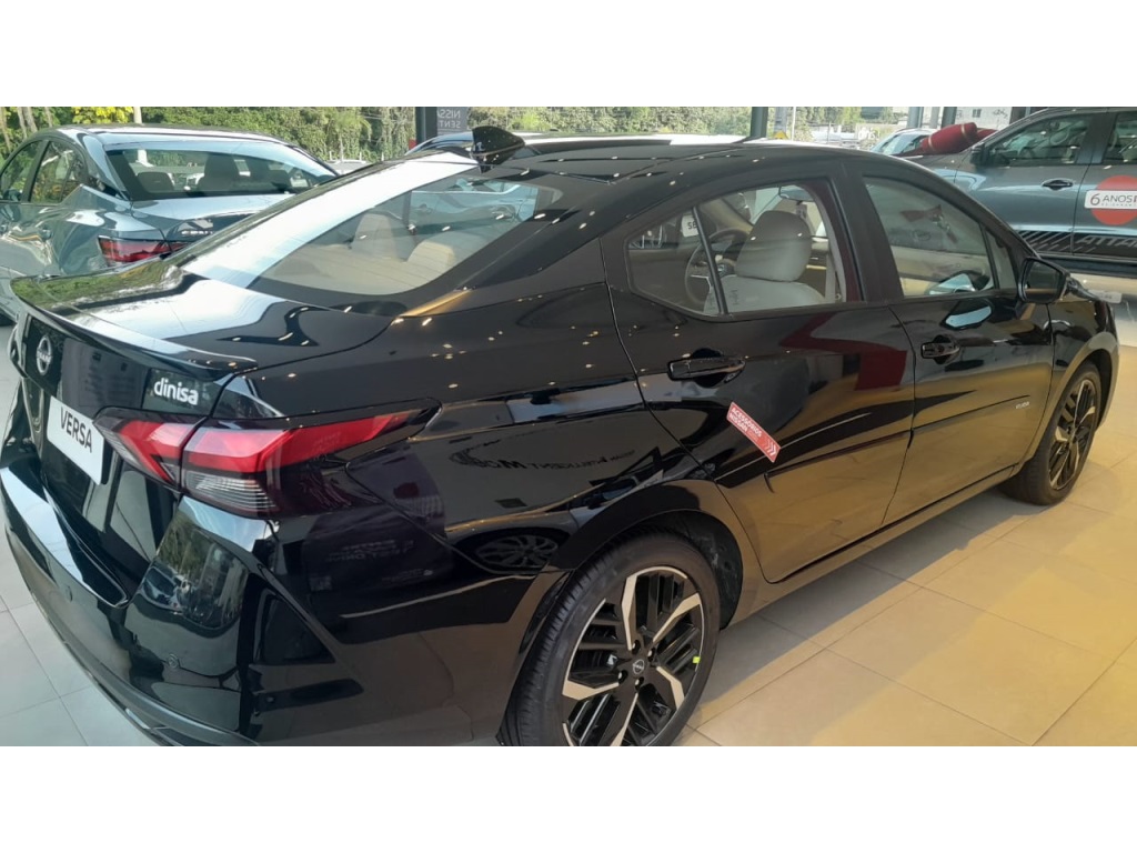 VERSA 1.6 16V FLEX EXCLUSIVE XTRONIC
