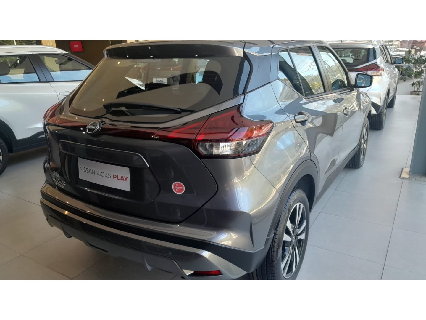 KICKS PLAY 1.6 16V FLEXSTART SENSE XTRONIC