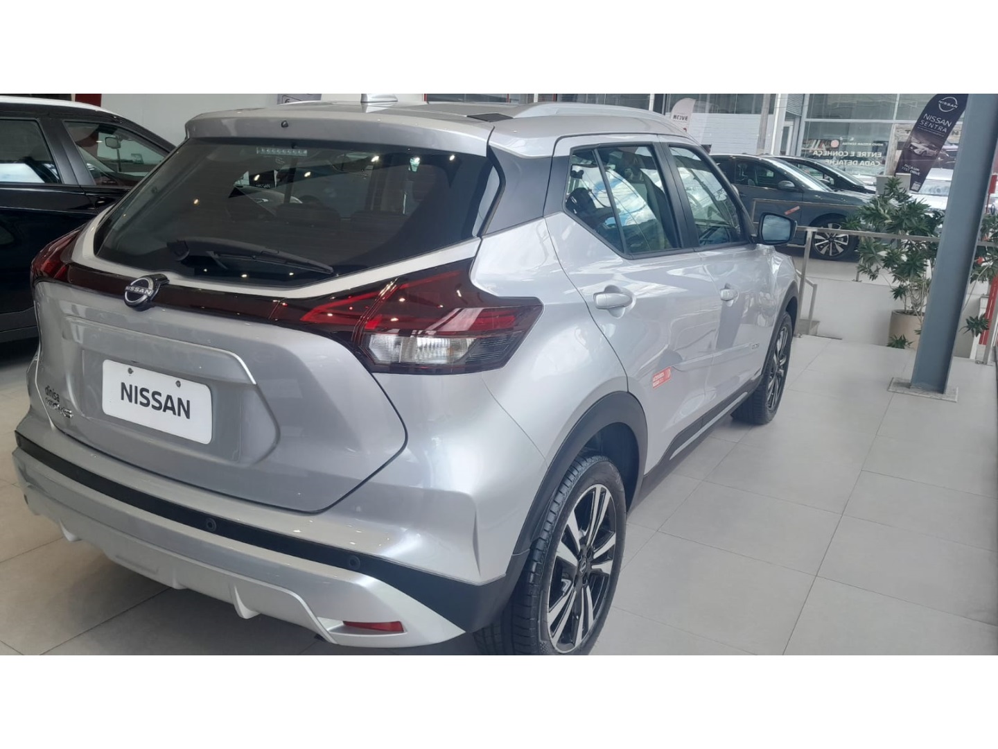 KICKS 1.6 16V FLEXSTART EXCLUSIVE XTRONIC