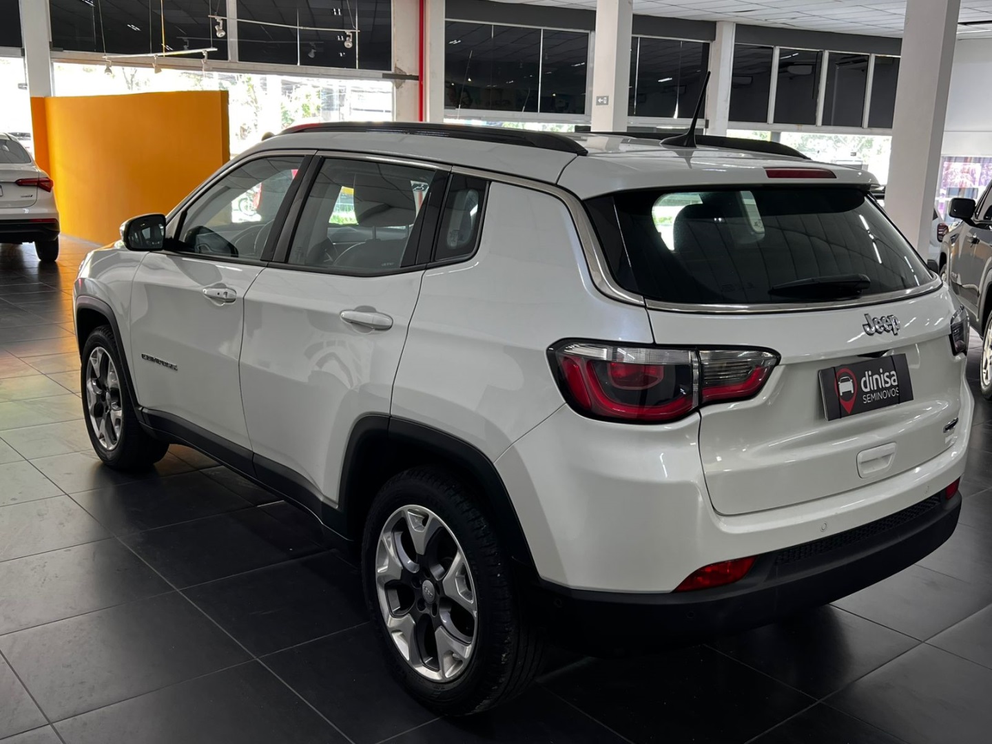 COMPASS 2.0 16V FLEX LONGITUDE AUTOMÁTICO