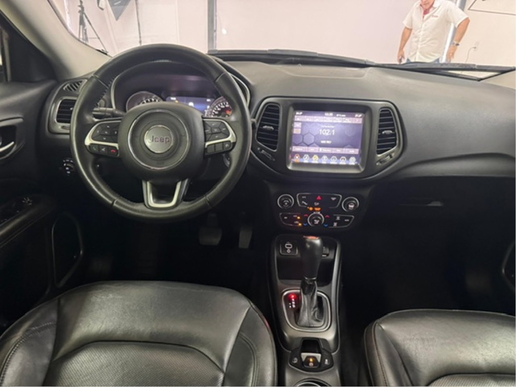 COMPASS 2.0 16V FLEX LONGITUDE AUTOMÁTICO