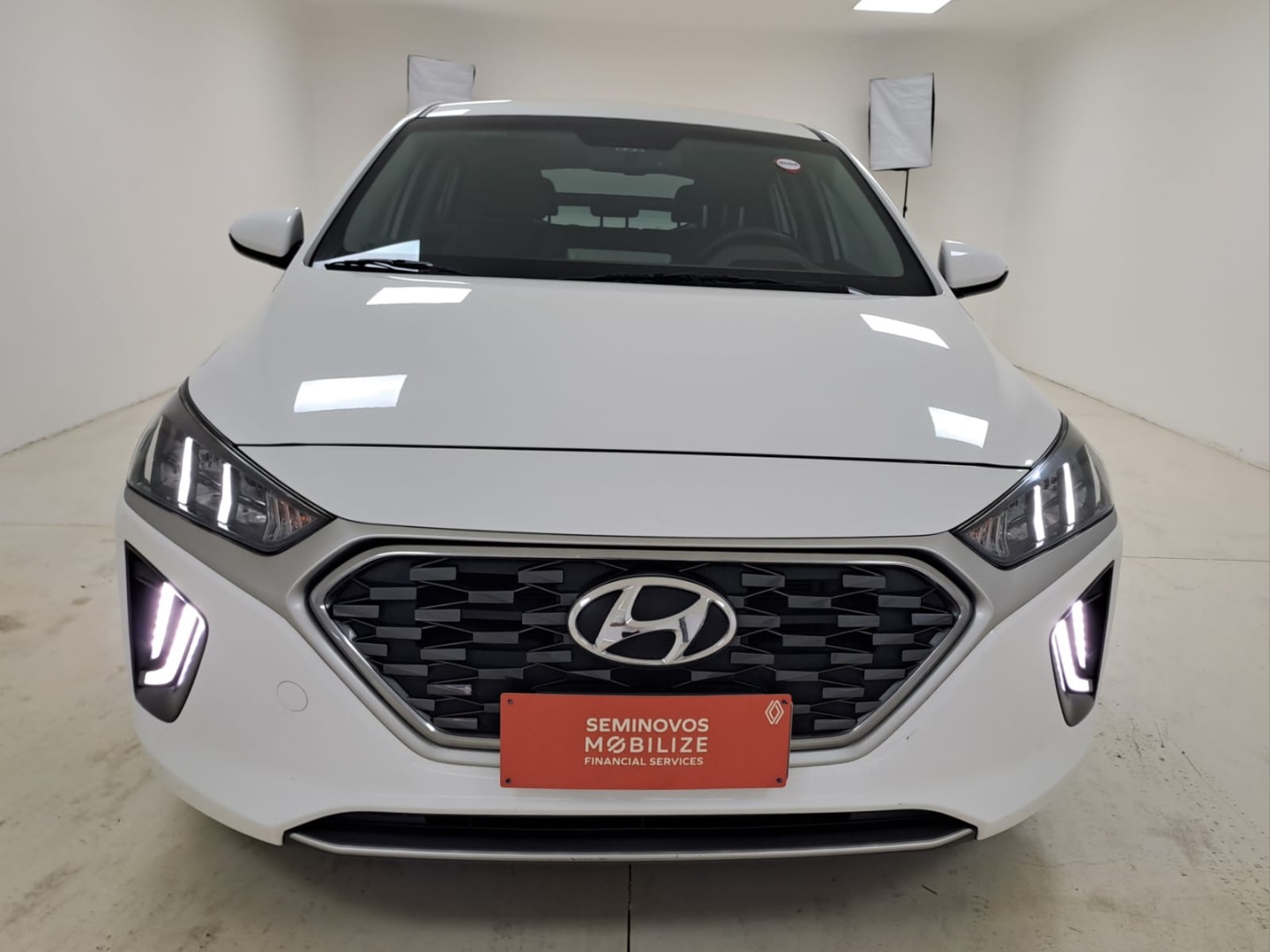 IONIQ 1.6 GDI HEV DCT IONIQ 1.6 GDI HEV DCT