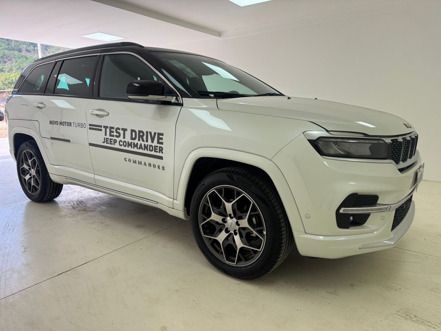 COMMANDER 1.3 T270 TURBO FLEX OVERLAND AT6